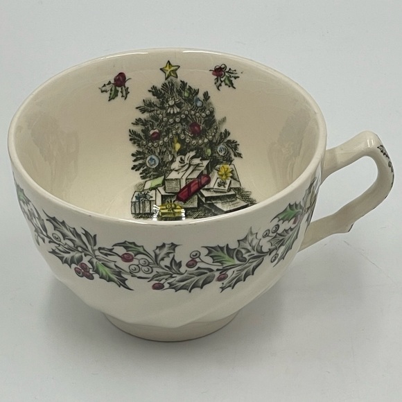 JOHNSON BROTHERS “Merry Christmas”   Set of 4 Coffee/Tea Cups - Made in England - Picture 4 of 16